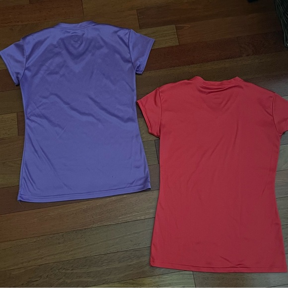 Lot of  2 Women’s Avia Athletic Tops Small Short Sleeve V Neck Shirts Running - Picture 8 of 8